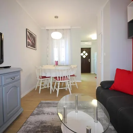 Apartment Tancel In Strandnaehe, Klimatisiert *